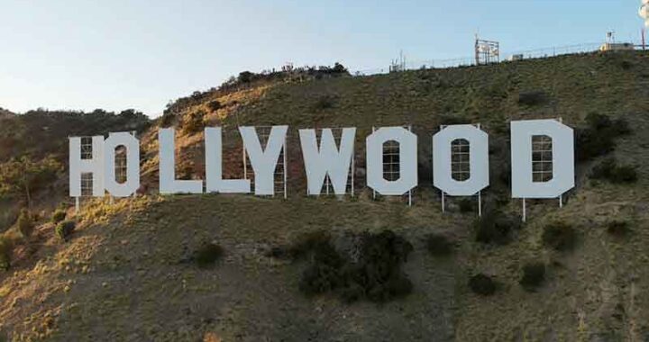 Hollywood tour photo of Hollywood sign close up